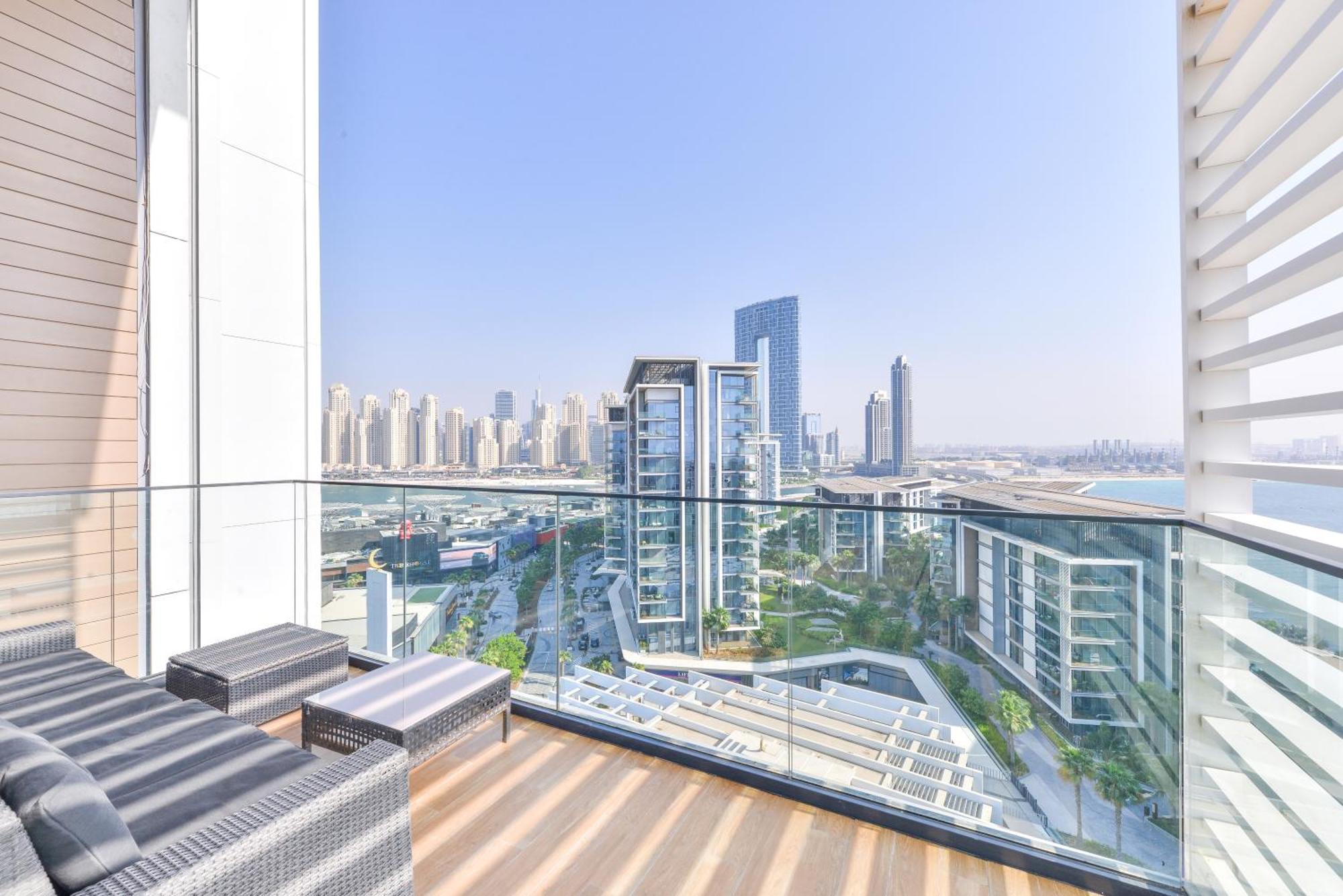 Luxe 3 Bedroom Oceanfront Apartment In The Heart Of Bluewaters Island Dubai Esterno foto