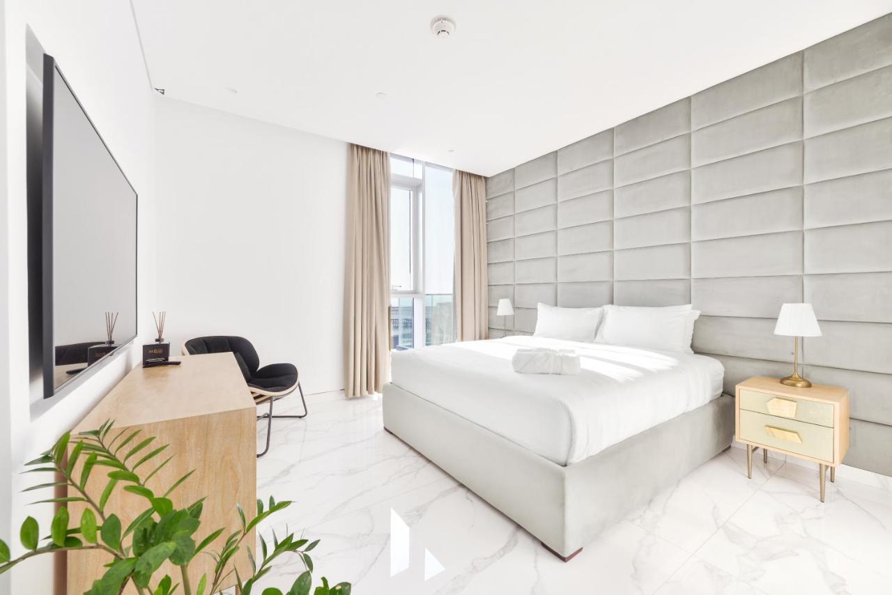 Luxe 3 Bedroom Oceanfront Apartment In The Heart Of Bluewaters Island Dubai Esterno foto